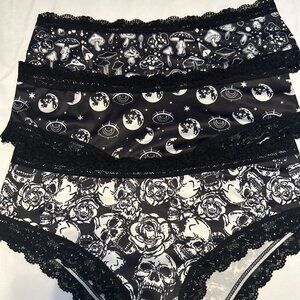 Morvia 3pk lace trim goth Skater Emo panties M Skulls, Mushrooms & Star Planets